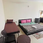 Cozy And Comfortable Stay At Vrindavan